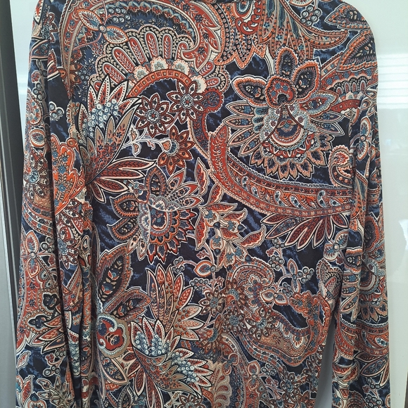 Diamond Tea top. - Picture 2 of 3